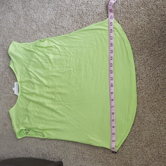 Neon Vince Camuto top sz M - Picture 6 of 6